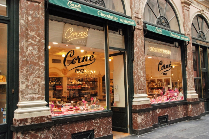 boulangerie-MASSOINS-min_chocolate_chocolaterie_shop_luxury_chic_gallery_brussels_belgium-558146